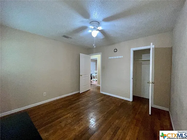 2905 Taft St — Photo 10
