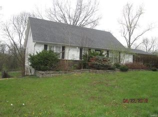 848 Homestead Ln, Villa Ridge, MO 63089