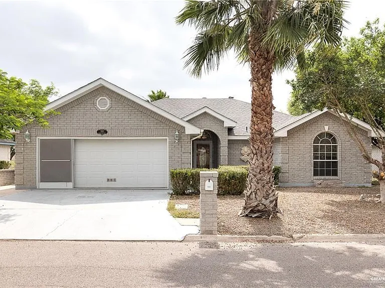 1910 Meadow Way Dr — Photo 1