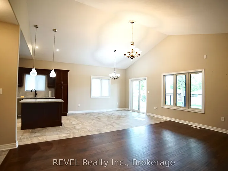 7135 Optimist Ln — Photo 12