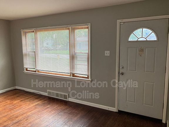 3rd image of 1451 Fairmeadows Ln