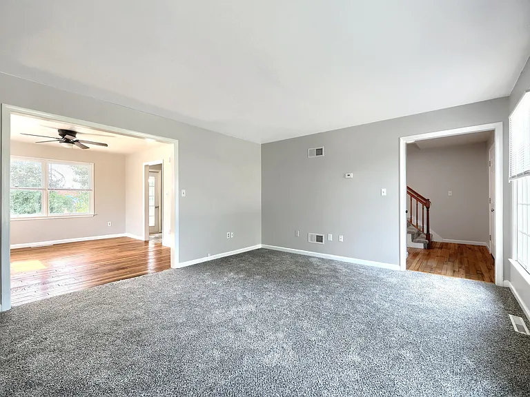 1676 Taylor Dr — Photo 12