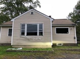 125 Lockes Village Rd, Wendell, MA 01379