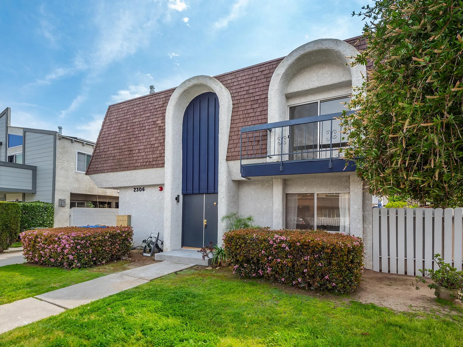 3 bed, 1600 sqft, $4,595 — Photo 1