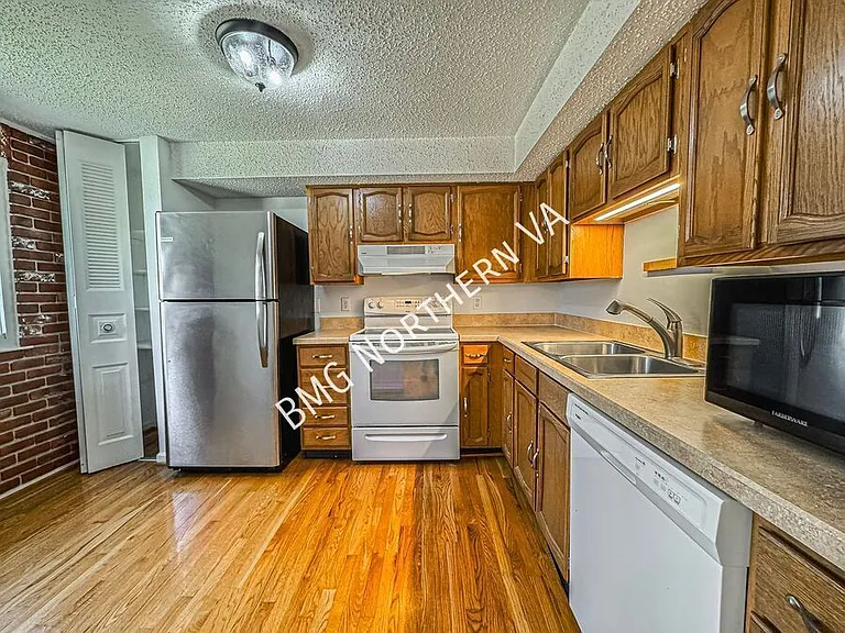 8627 Spring Creek Ct — Photo 7
