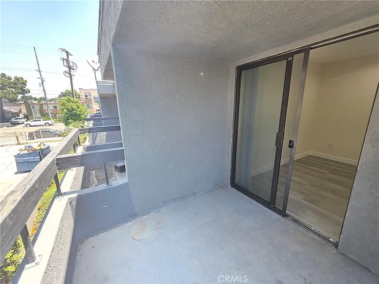 6911 Woodley Ave #106 — Photo 13