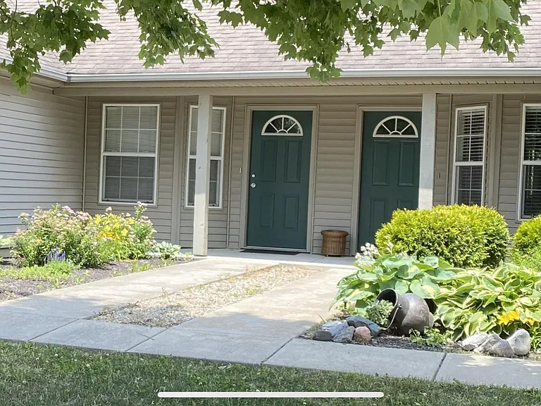 3264 Hopkins Ct — Photo 1