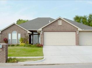 1820 Broone Dr, Norman, OK 73071