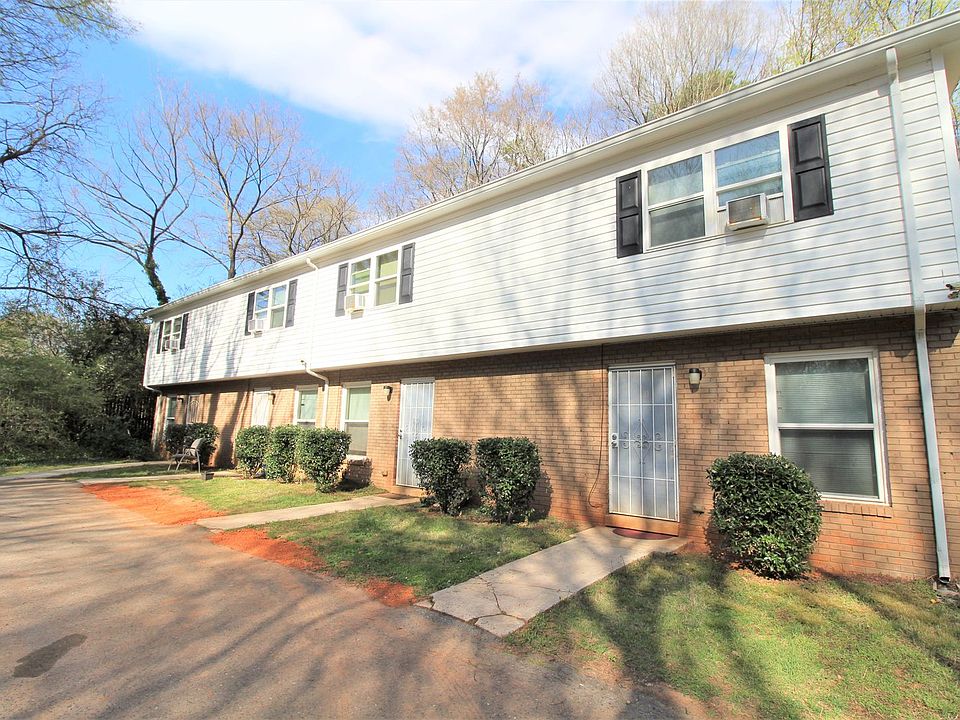 1st image of 2608 Hemphill St APT B1