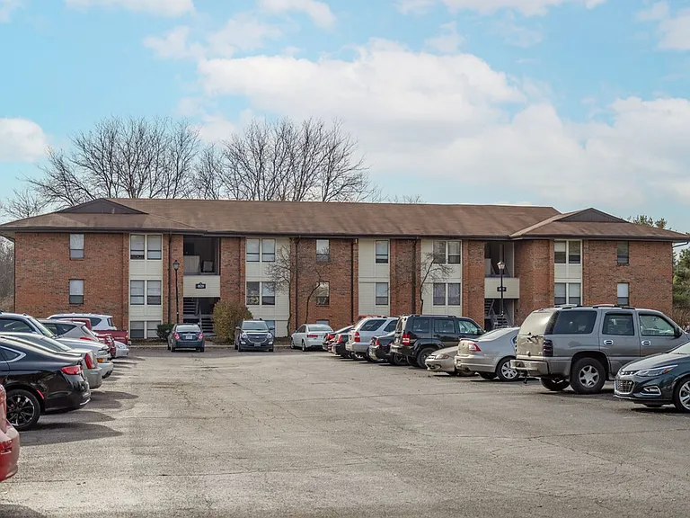 The Woodside Apartments - SPECIAL PROMOTIONS — Photo 23