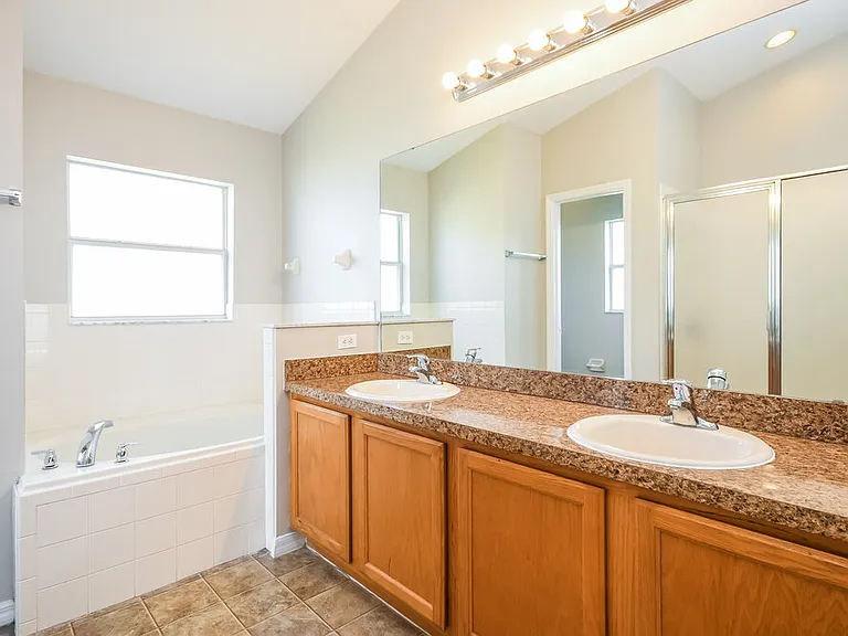 1167 Sophia Blvd — Photo 12