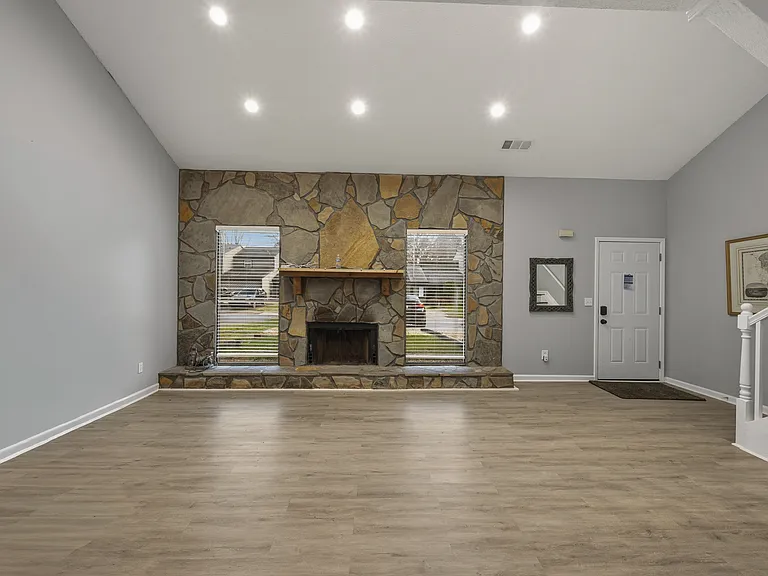 253 Toweridge Dr SW — Photo 7