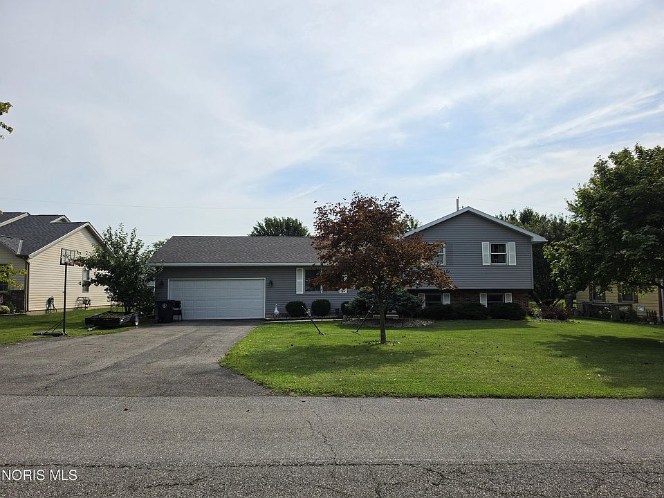 1st image of 723 Chestnut Dr