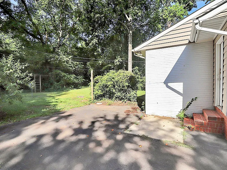 228 Seneca Pl — Photo 31