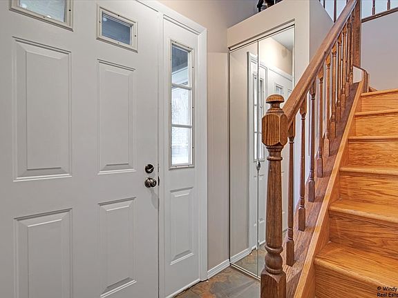 5th image of 207 Green Knoll Ln