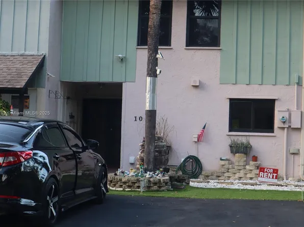 7901 NW 33rd St, Hollywood, FL 33024