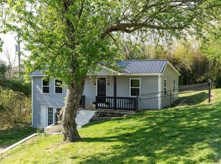 171 Greenview Dr, Staunton, VA 24401