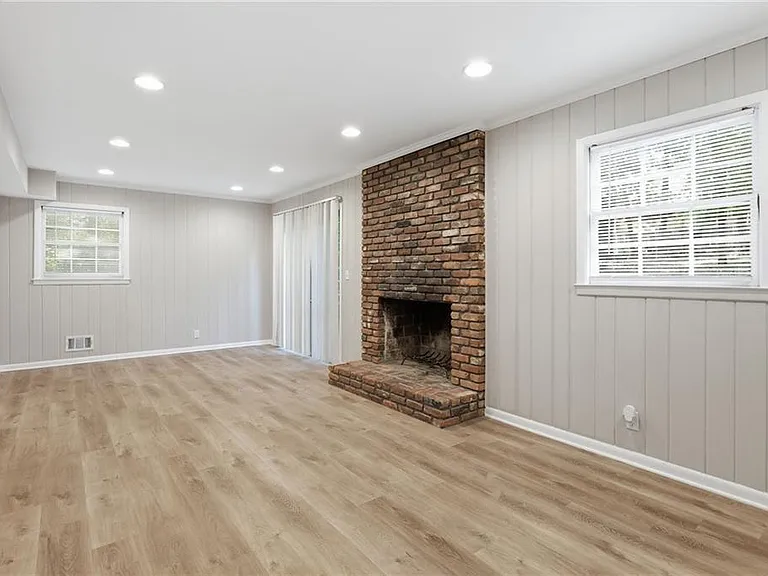 4411 Langdon Dr — Photo 22
