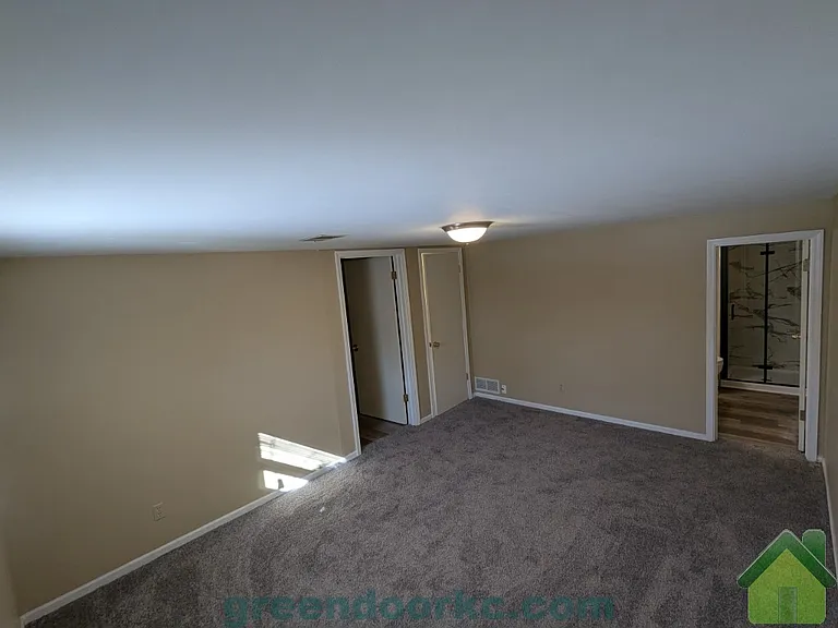 8917 Haskins St — Photo 9