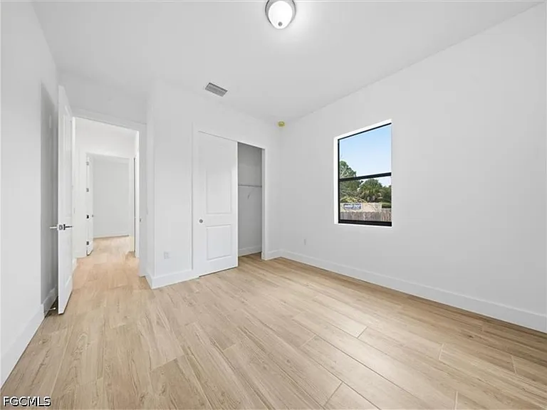 6125 Hershey Ave — Photo 13
