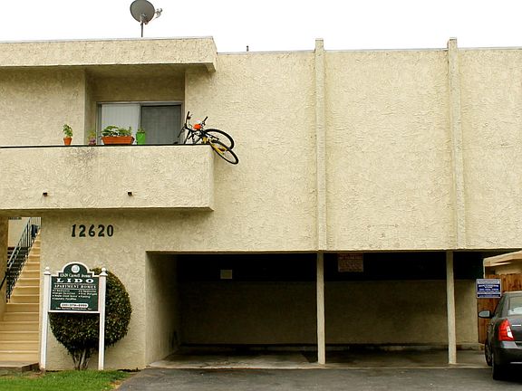 2nd image of 12620 Caswell Ave APT 4