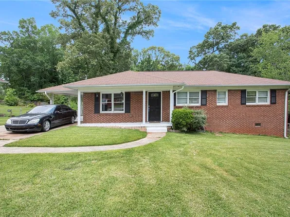 4220 Welbron Dr, Decatur, GA 30035