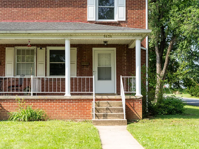 1434 Mulberry St — Photo 30