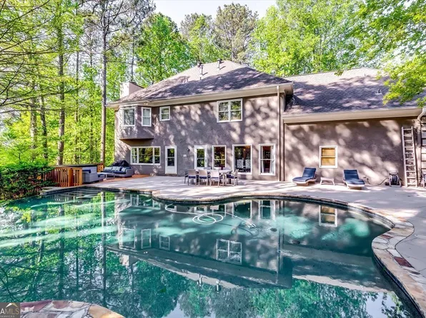 7635 Blandford Pl, Sandy Springs, GA 30350
