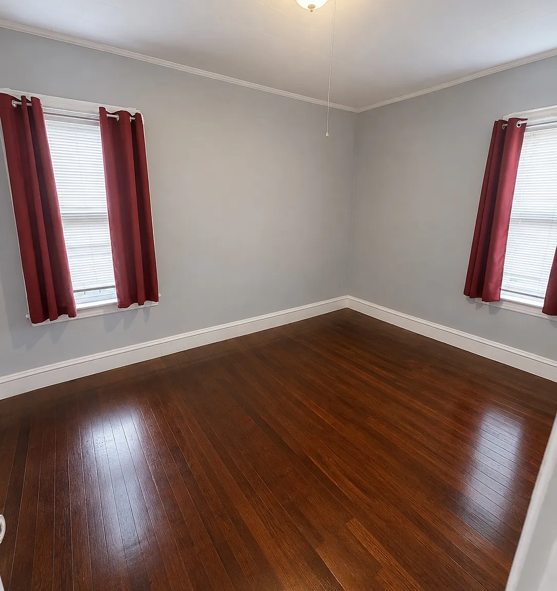 3 bed, 873 sqft, $1,800 — Photo 2