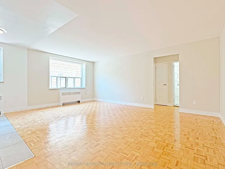 1291 Bayview Ave #603 — Photo 3