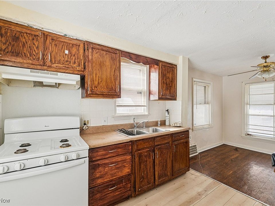 2nd image of 5481 Dalewood Ave