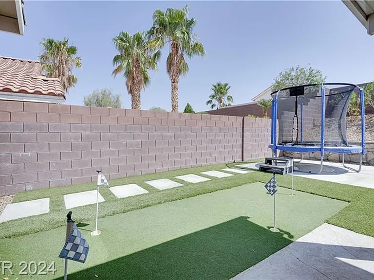 1088 Snow Roof Ave — Photo 41
