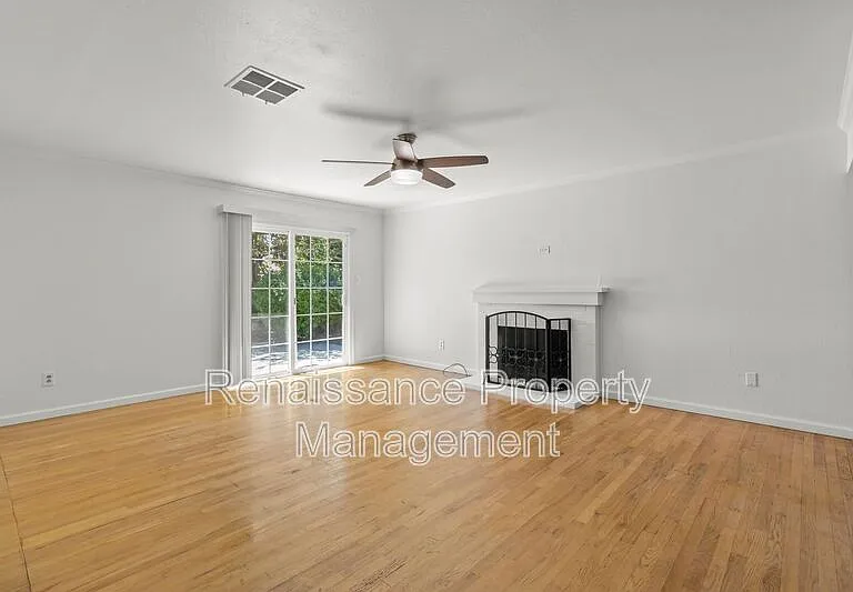 5619 N El Dorado St — Photo 3
