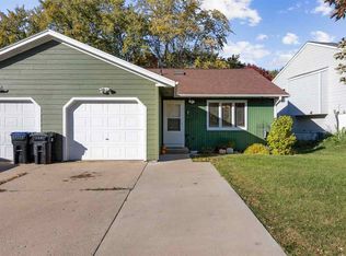 1951 S Ridge Dr, Coralville, IA 52241