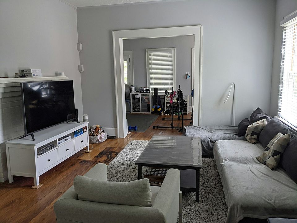 Living Room 1a