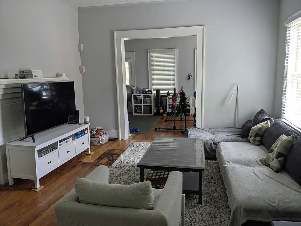 Living Room 1a