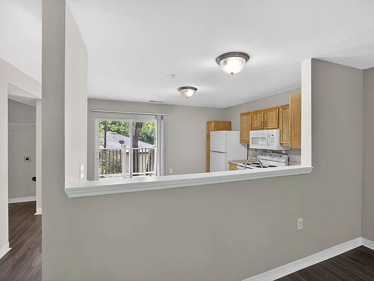 Pinecrest Greene — Photo 20
