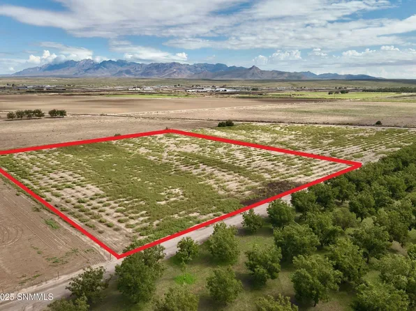 213 Sunshine Ln, Mesquite, NM 88048