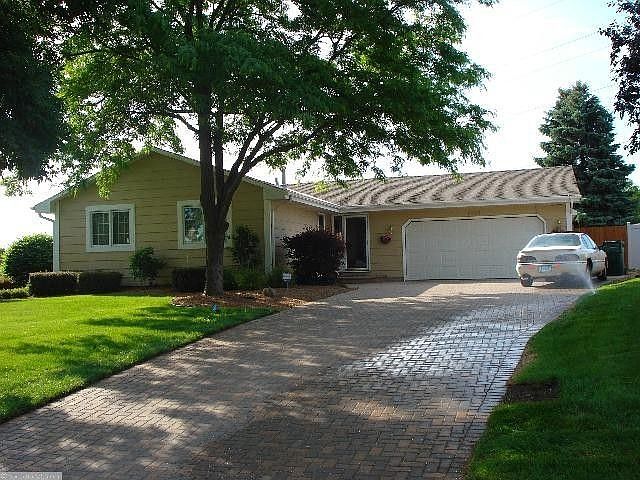 1st image of 1096 127th Ln NE