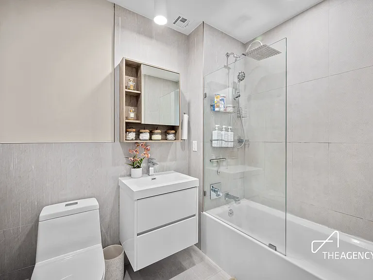 1173 Rogers Ave #5A — Photo 5