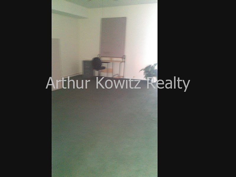 2nd image of 1501 Ridgewood Ave Ste 108
