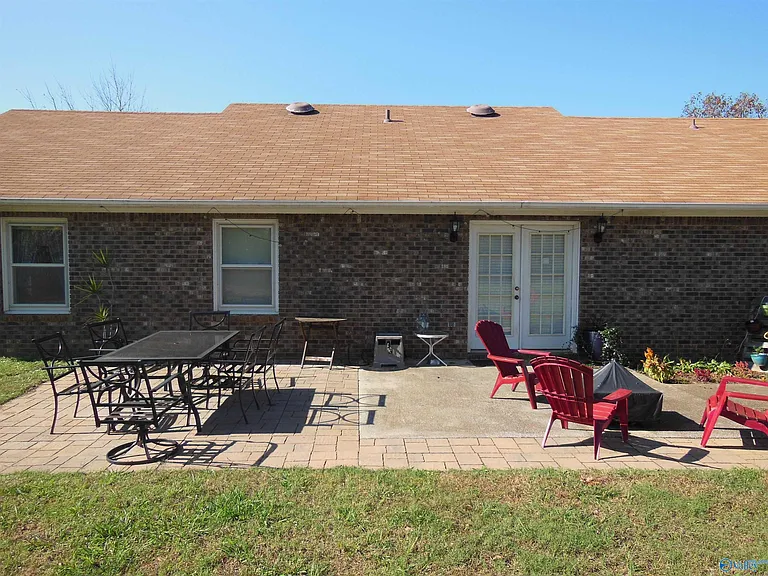 549 Wade Rd SE — Photo 18
