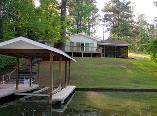 161 Bay Pine Is, Jacksons Gap, AL 36861