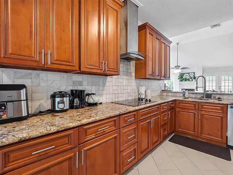12727 Ashford Knoll Dr — Photo 17