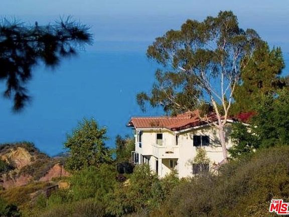 4th image of 2566 Tuna Canyon Rd