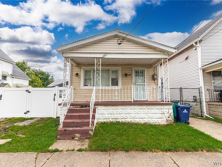 Listing photo 2