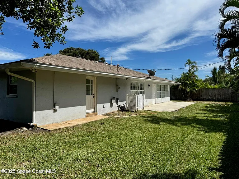 2130 S Patrick Dr — Photo 18