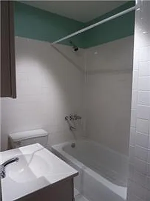 Rented by Mark David | media 28