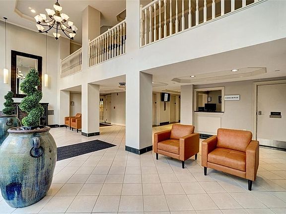 2nd image of 2479 Peachtree Rd NE APT 1117