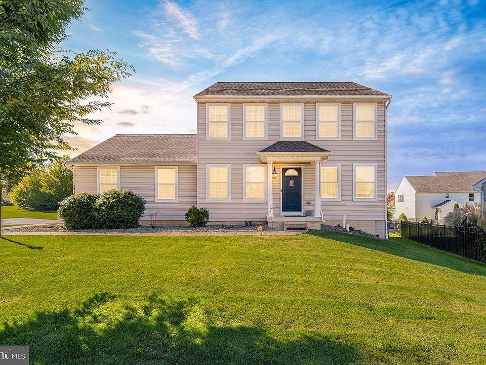 1st image of 3910 E Sloway Cir